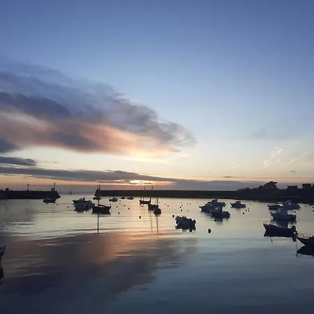 Le Mora Hotes Bed & Breakfast 4*