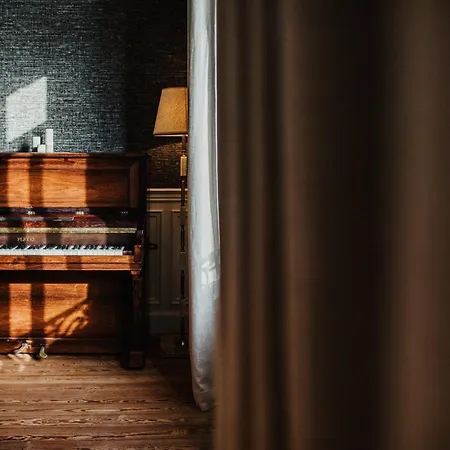 Le Mora Hotes Bed & Breakfast