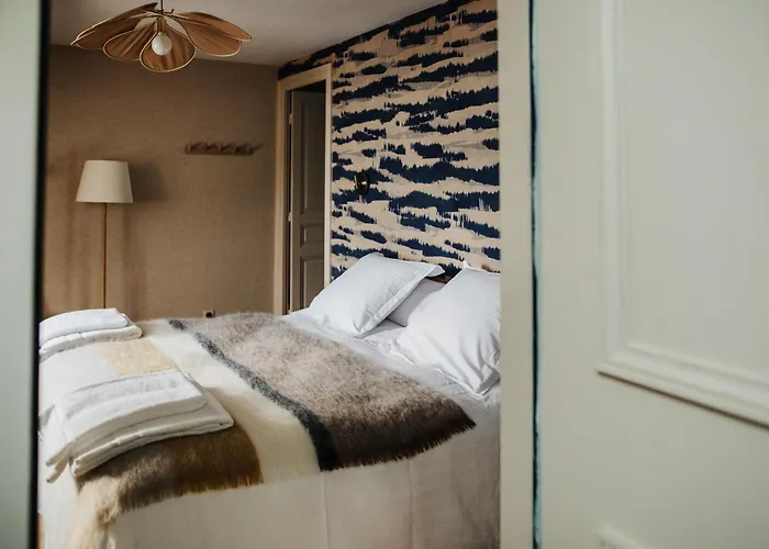 Le Mora Hotes Bed & Breakfast