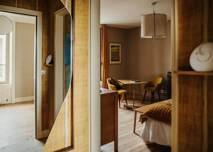 Le Mora Hotes Bed & Breakfast